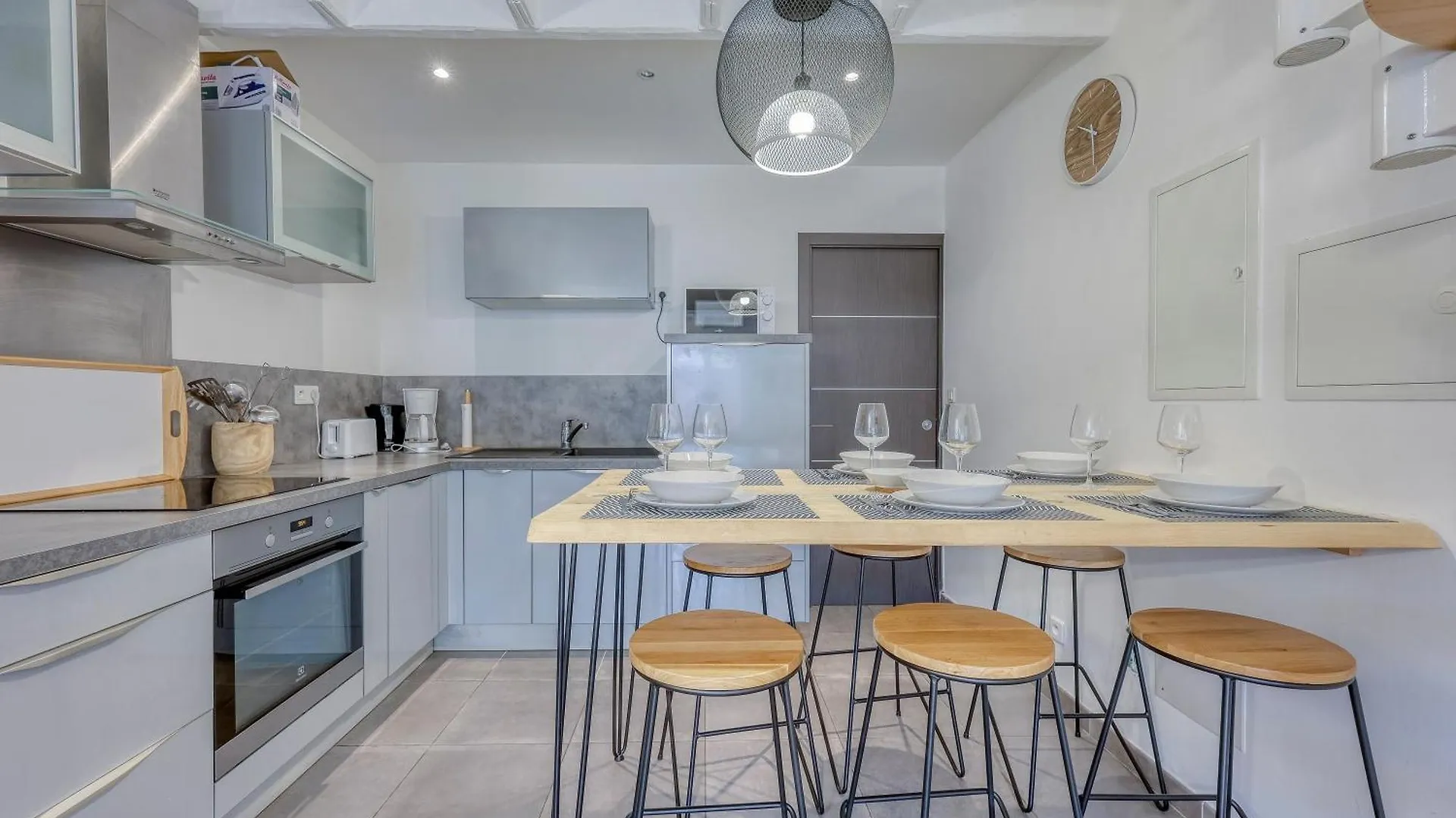 La Maison Des Sables - Maison Pour 6 Parking Prive Sanary-sur-Mer 0*,  France